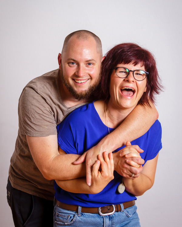 Ausgelassenes Paarshooting